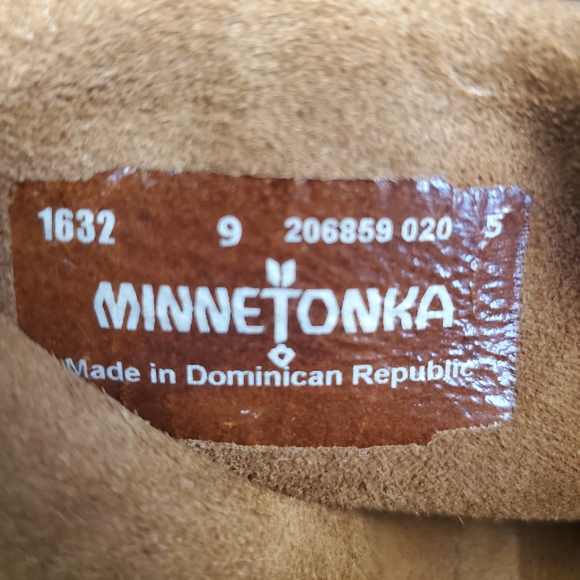 Minnetonka Three-Layer fringe suede boots Size 9 - Picture 6 of 10